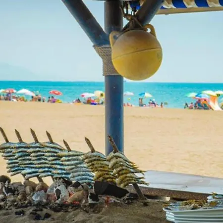 Mi Capricho 3-5 Beachfront- With Sea Views In Costa Del Sol Sitio de Calahonda