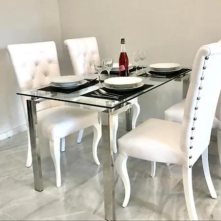Mi Capricho 3-5 Beachfront- With Sea Views In Costa Del Sol *